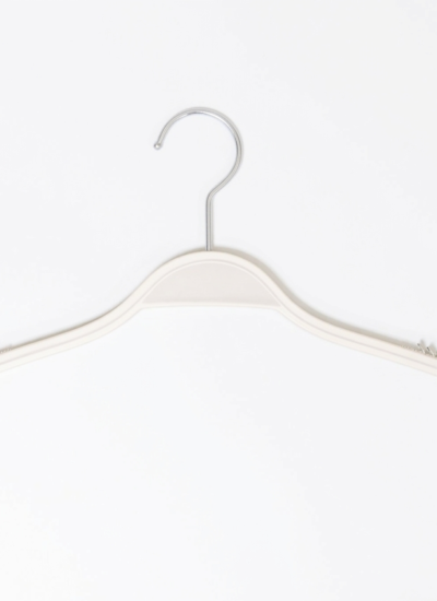 Cabide sem barra adulto madeira com silicone off white